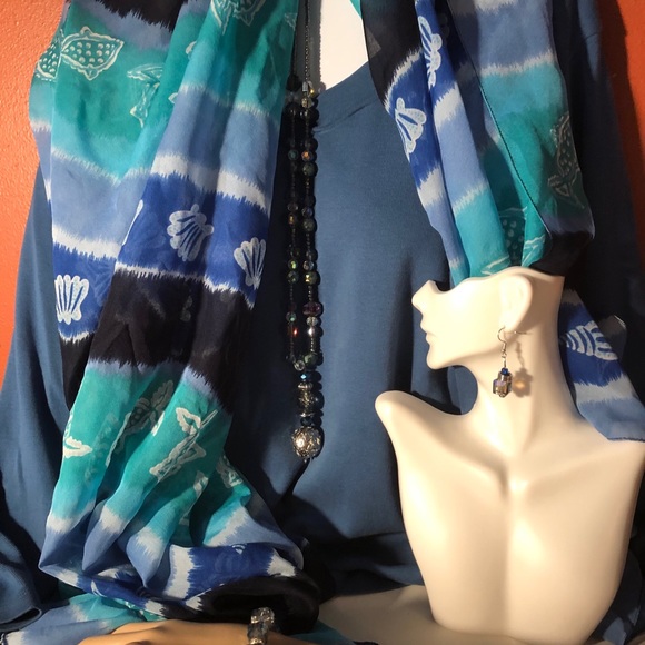 Outfit - Picture 2 of 2